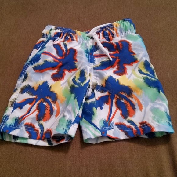 Lot of Boys Swim Trunks Size 4 - Picture 5 of 7